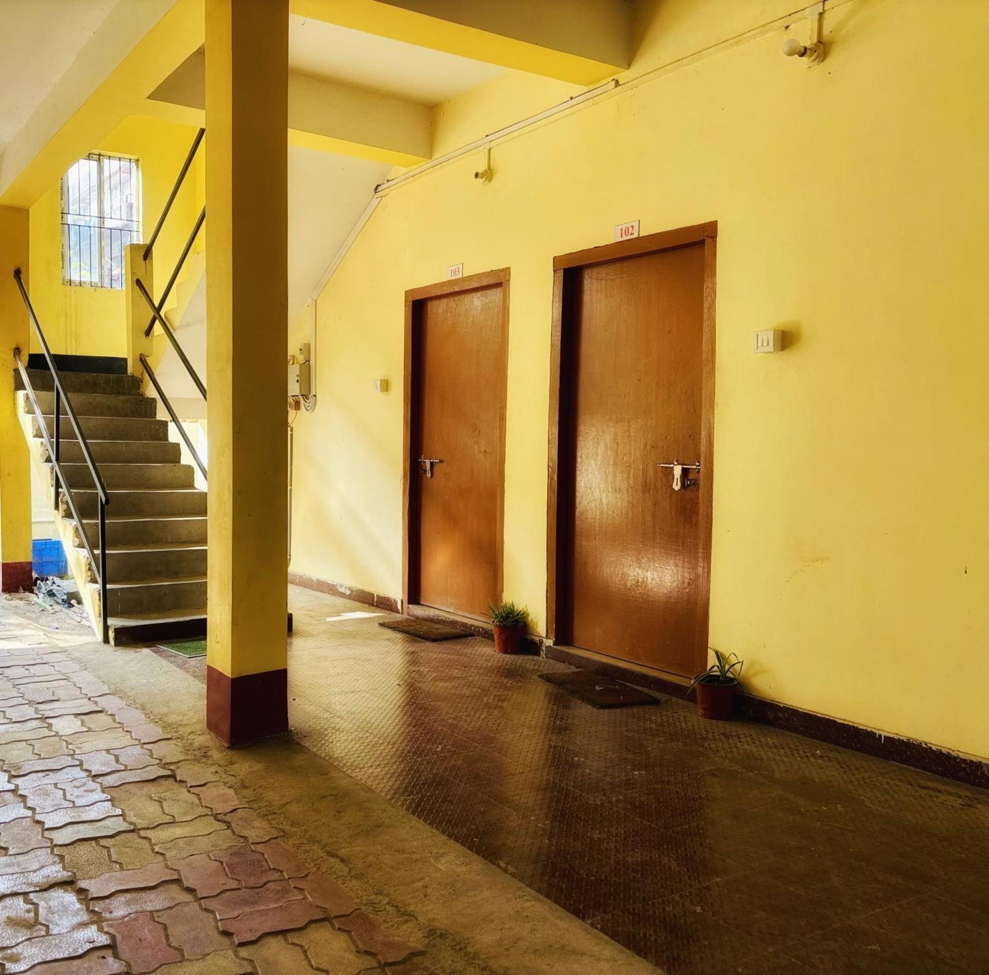 Capital Heritage Homestay Гувахати Экстерьер фото